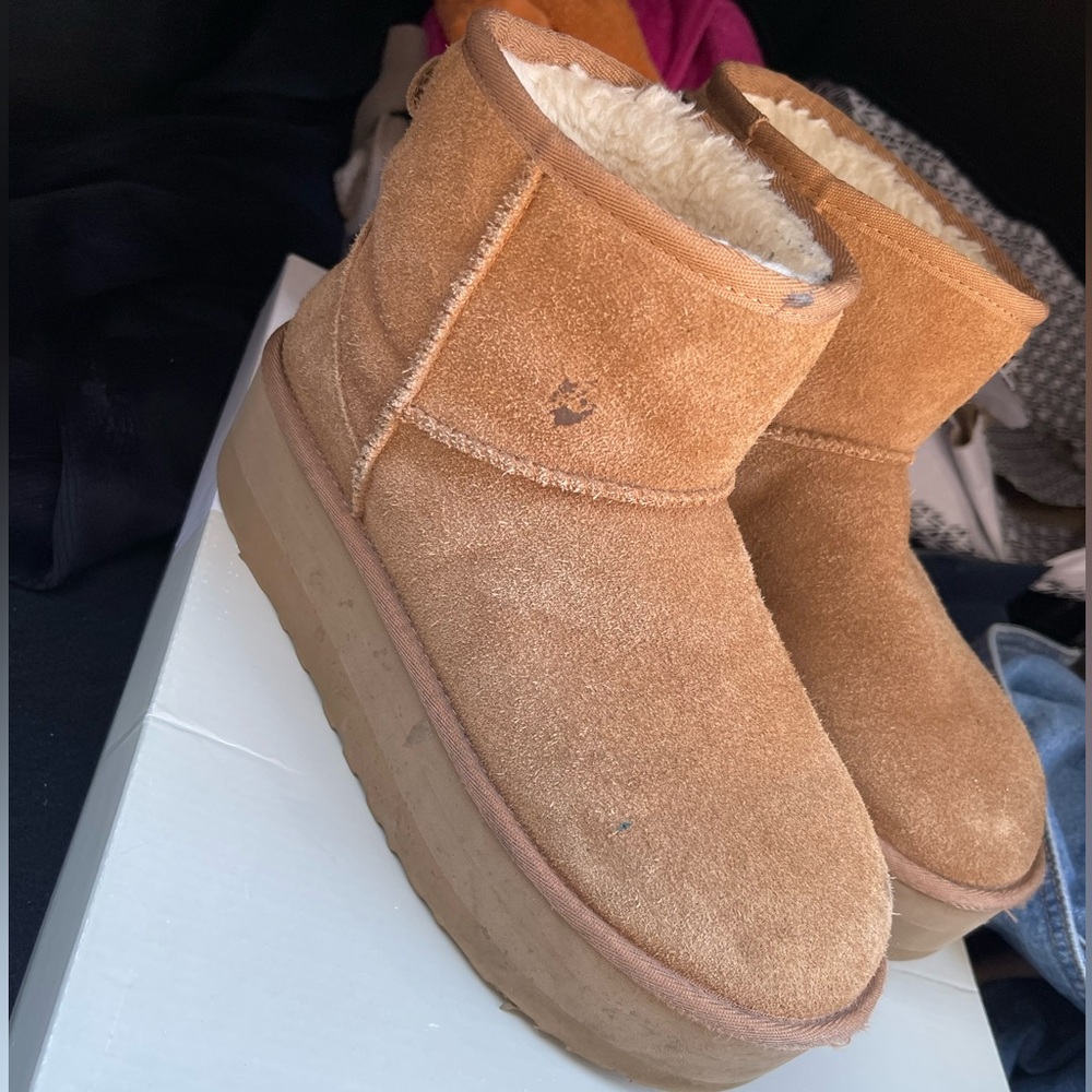 UGG mini platform boots